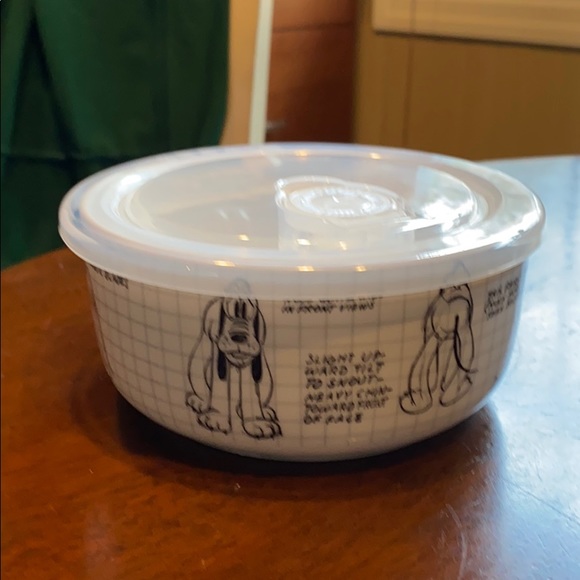 Disney sketchbook small Pluto container w/ lid